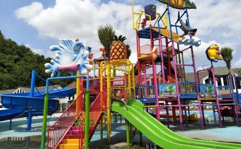 Миниатюрная имитация воды