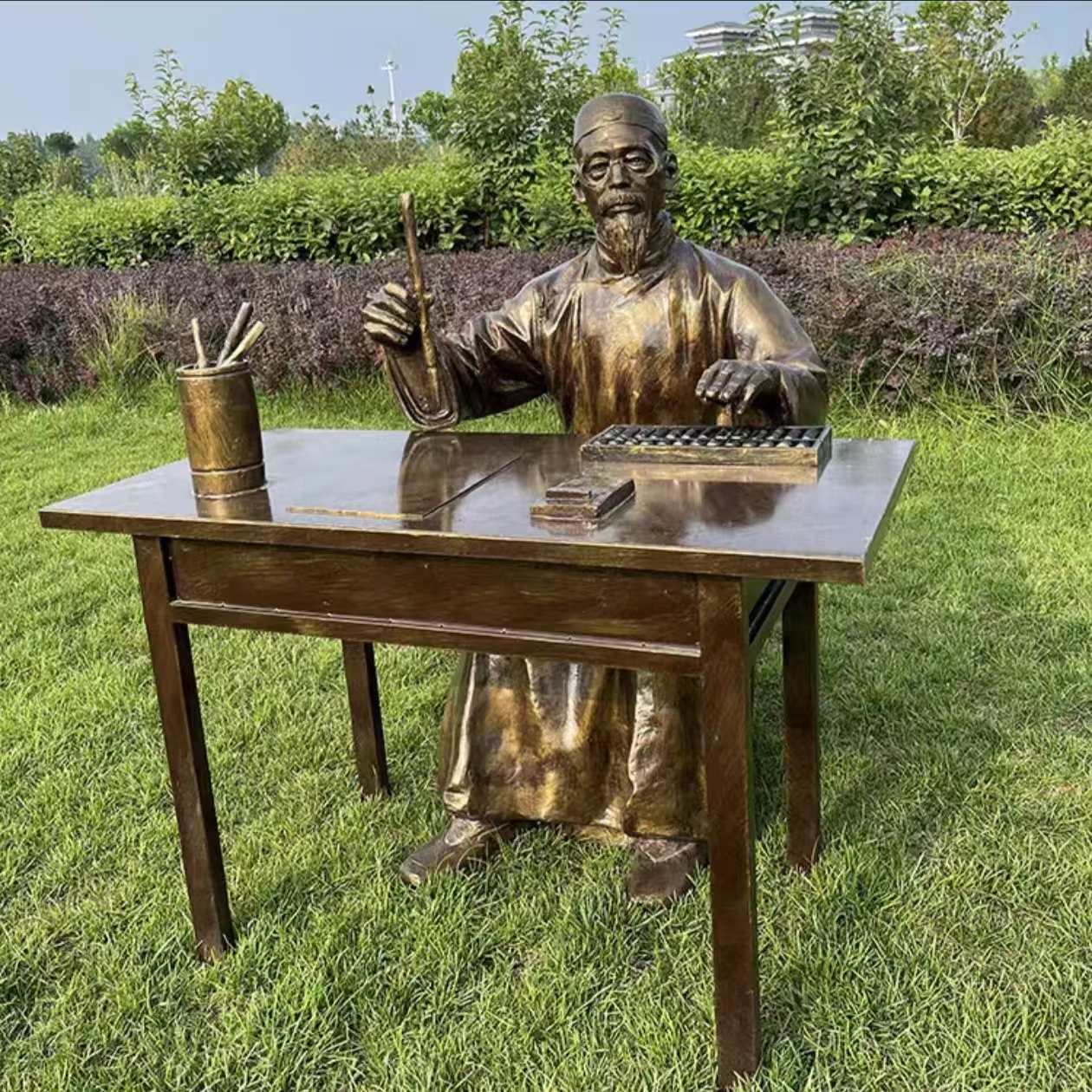 Скульптура из стеклопластика