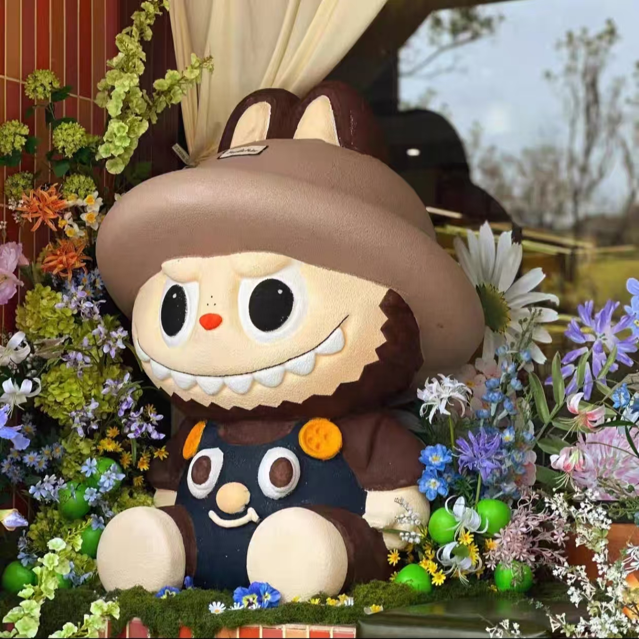 Индивидуальная пенная скульптура