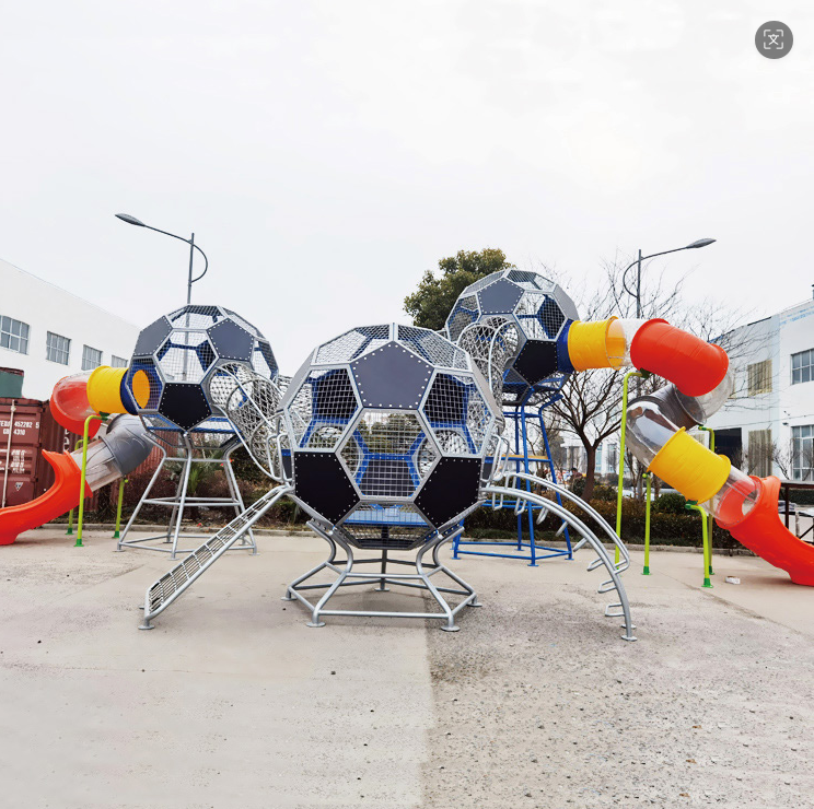 Футбольная горка