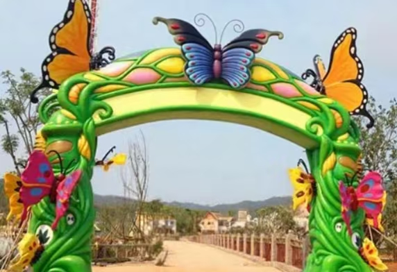 玻璃钢大门雕塑